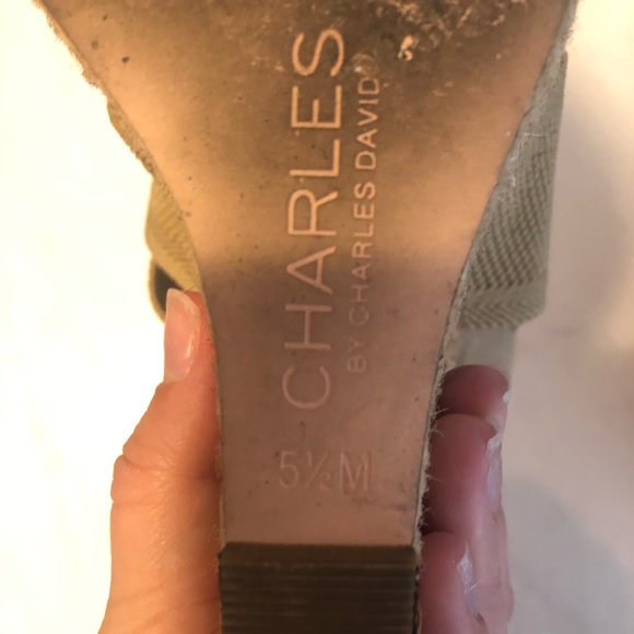 Tan Charles David Heels - Picture 4 of 4